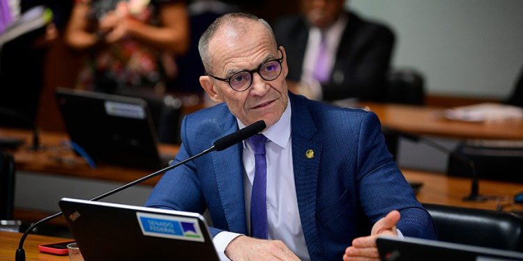 Comissão de Segurança Pública aprecia projeto que prevê ensino de Direitos Humanos a policiais