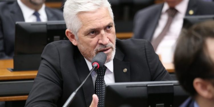 Projeto cria identificação civil para pessoas que realizaram cirurgia bariátrica