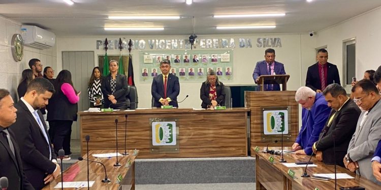 Câmara de Bayeux aprova projetos de Leis Complementares de autoria do Executivo e requerimentos para a infraestrutura