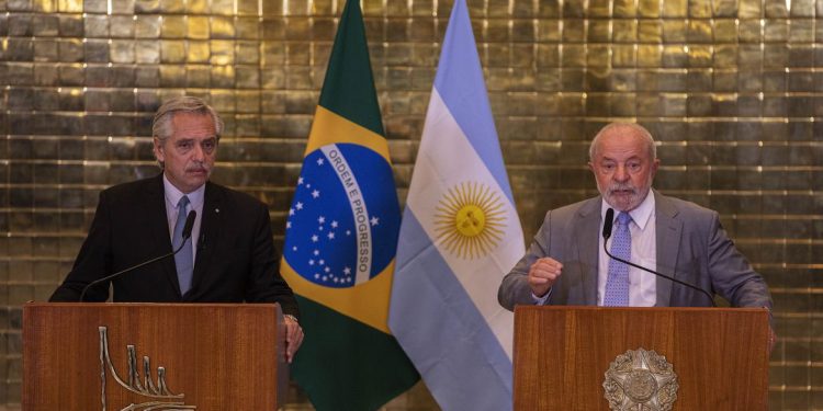 Lula recebe presidente da Argentina nesta segunda-feira