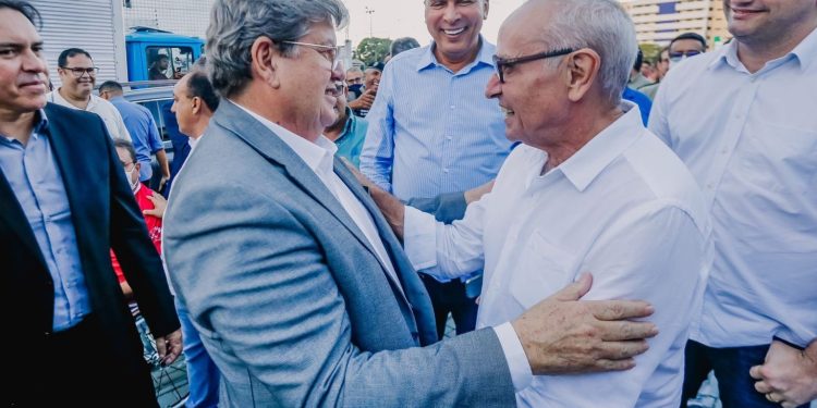 João Azevêdo garante que não há ruídos na aliança entre PP e PSB