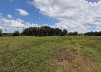 Cícero Lucena abre concorrência para construção de parque no antigo lixão do Roger