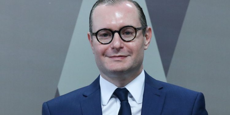 Senado aprova indicação de Cristiano Zanin para o STF