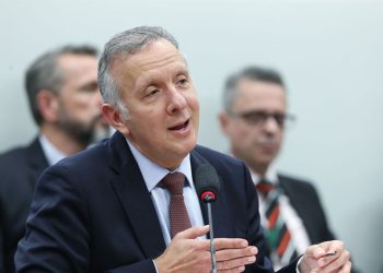 Aguinaldo Ribeiro apresenta versão preliminar de proposta da reforma tributária