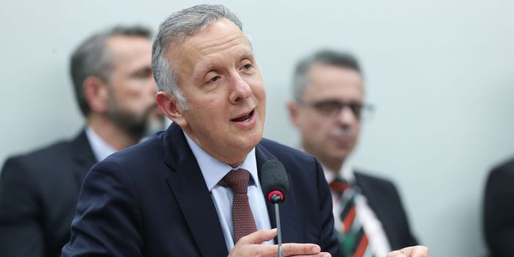 Aguinaldo Ribeiro apresenta versão preliminar de proposta da reforma tributária