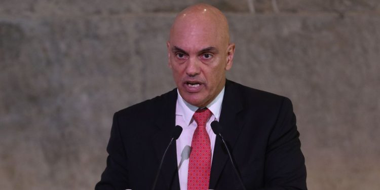 Moraes diz que casos mais graves do 8 de janeiro serão julgados em 6 meses