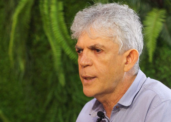 TCE-PB reconhece que Ricardo Coutinho usou avião oficial de forma irregular para celebrar Réveillon no RJ