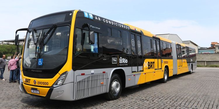 REPAGINADO: Programa para baratear carros agora vai priorizar ônibus e caminhões