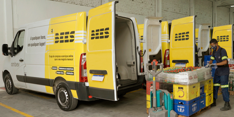 Ambev se une ao Sebrae e a Abrasel para oferecer capacitação gratuita para 800 mil pequenos e médios empreendedores