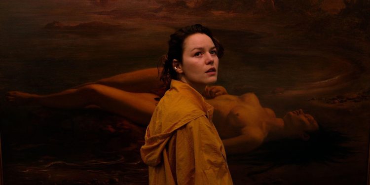 Em comemoração ao Dia do Cinema Brasileiro, celebrado nesta segunda-feira, ‘Tinnitus’ divulga cena inédita filmada no MASP