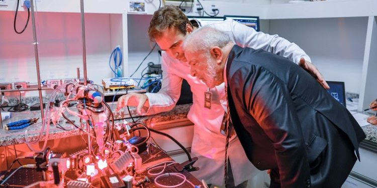 Lula: “Quem estuda tem mais chance de ter um emprego que dá autonomia e dignidade na vida”