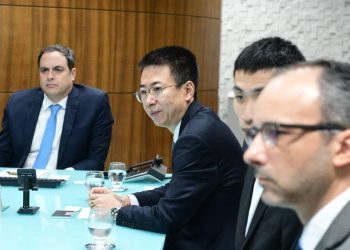 Maior empresa de energia da China quer ampliar investimentos no Brasil com apoio do Banco do Nordeste