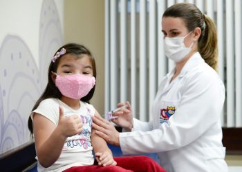 Aumento de casos respiratórios acende alerta para importância da vacinação