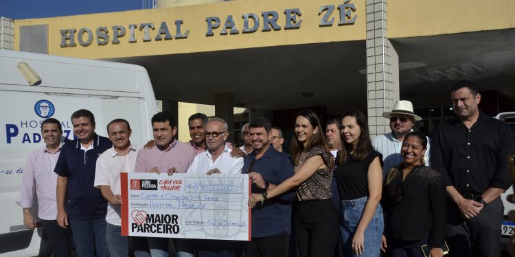 Vereadores prestigiam liberação de emendas cidadãs para o Hospital Padre Zé