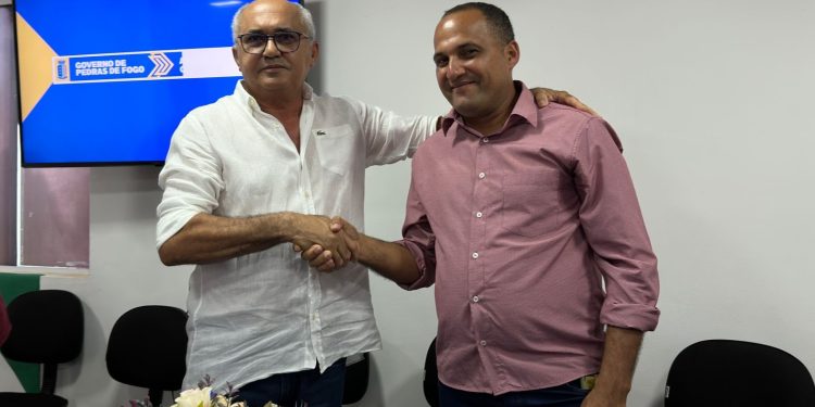 Leonardo Barros assume secretaria de Agricultura de Pedras de Fogo