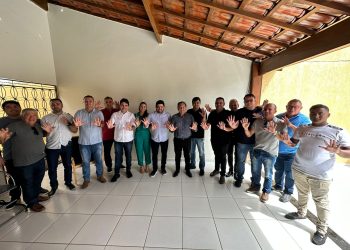 Murilo Galdino participa de audiência do OD com o governador e visita amigos em Itaporanga