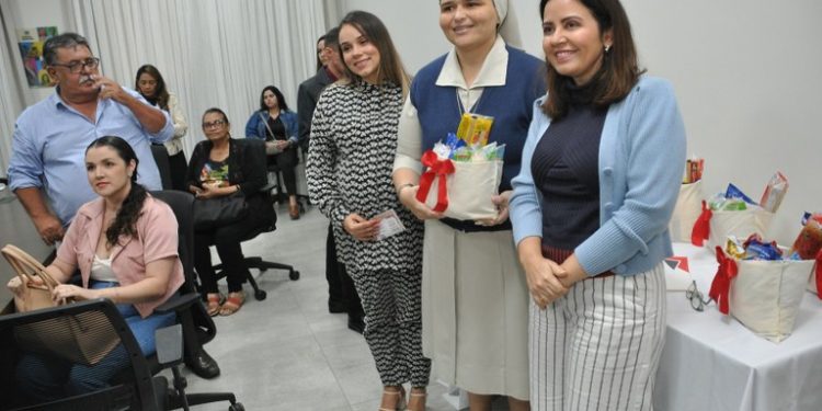 Governo do Estado distribui alimentos arrecadados no 36º Salão do Artesanato com instituições filantrópicas de Campina