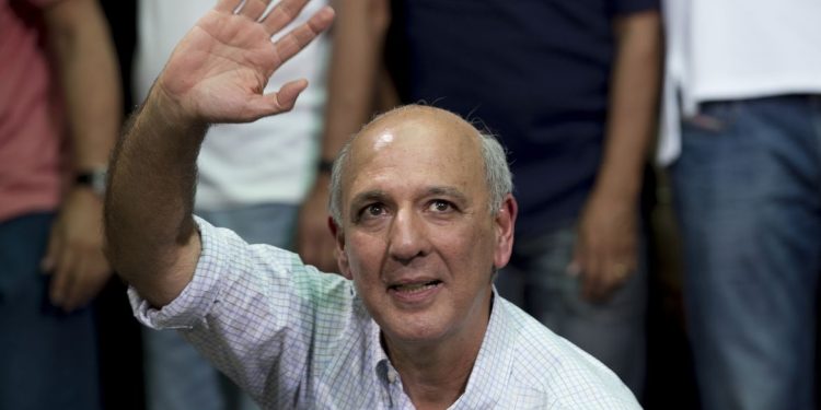 Justiça condena ex-governador do DF a perda de direitos políticos