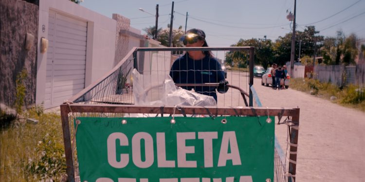 Prefeitura de Cabedelo segue com ações para aprimoramento da coleta de resíduos sólidos