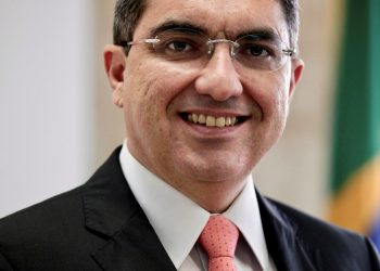 Desembargador Federal Rogério Fialho toma posse na APLJ em solenidade na JFPB