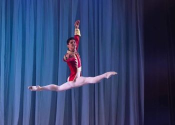 Bailarino da Companhia de Dança de João Pessoa é finalista em Festival de Joinville