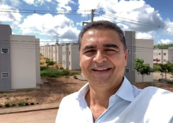 Prefeito de Guarabira inspeciona obras e projeta entrega de duas novas creches