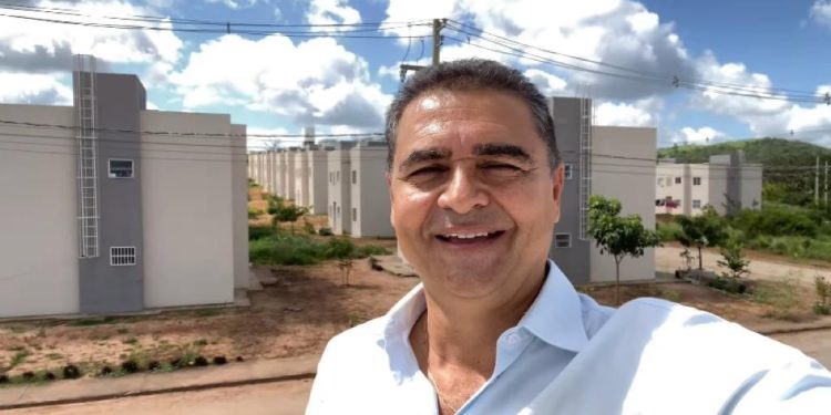 Prefeito de Guarabira inspeciona obras e projeta entrega de duas novas creches