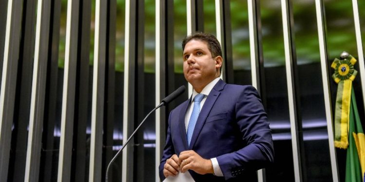 Hugo Motta não descarta entrar na disputa pelo Senado em 2026
