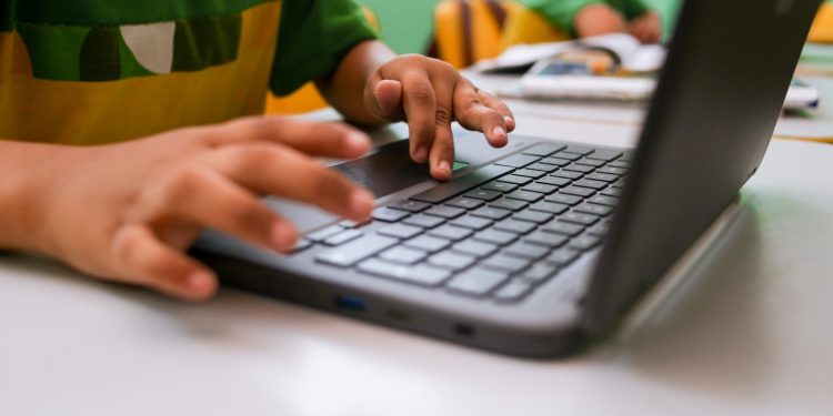 Pioneirismo: Campina é o primeiro Município da Paraíba a realizar avaliação 100% digital na Rede de Educação