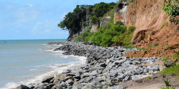 Após cancelamento do contrato, Prefeitura da Capital irá concentrar esforços na requalificação da Orla e recuperação de falésia