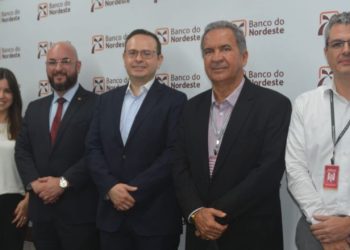 Neto Franca e Anderson Possa recebem, na sede do BNB, representantes de uma das maiores agências de classificação de risco do mundo