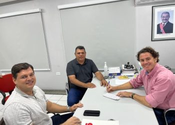 Mais um gestor paraibano celebra comprometimento do Senador Veneziano com o municipalismo