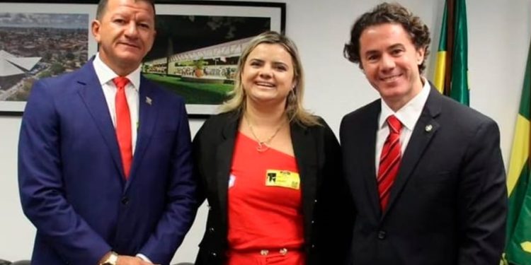 “Uma parceria incrível”, diz prefeito de Serra Redonda sobre a atuação municipalista de Veneziano