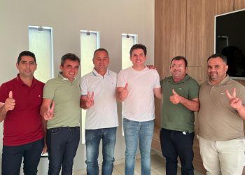 Hugo Motta firma parceria com o prefeito Eudim de Riacho dos Cavalos