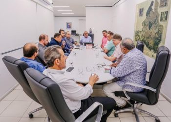 Representantes do trade turístico destacam importância da regulamentação da Orla da capital