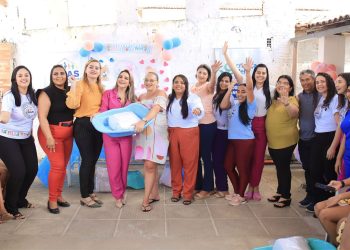 Prefeitura de Conde faz entrega de kits enxovais a gestantes atendidas pelo CRAS