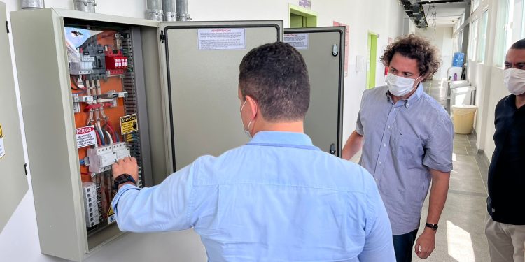 Durante inspeção às obras do ISEA, secretário destaca importância da atuação de Veneziano: “Ficará na história do instituto”