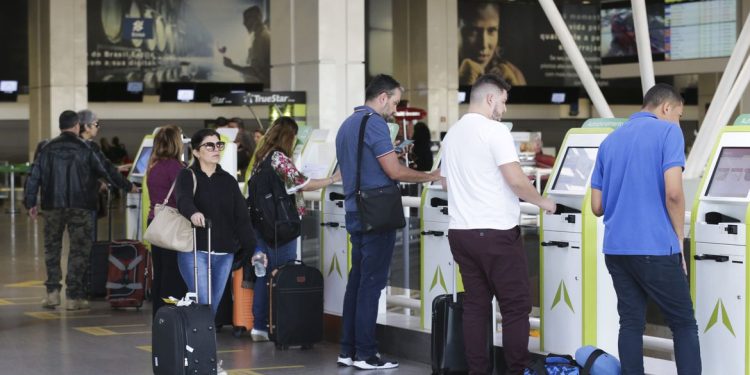 Programa Voa Brasil poderá ter 1,5 milhão de passagens a R$ 200 por mês