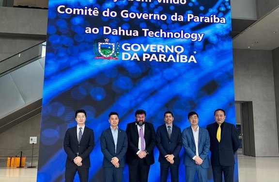 Governo da Paraíba firma parceria com empresa chinesa para realizar pesquisas e ensino na área de tecnologia da informação