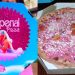 Pizzaria paraibana viraliza após lançar “Pizza da Barbie” com massa e recheio cor de rosa