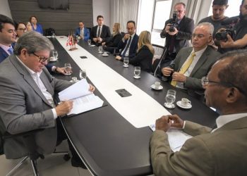 Governo firma acordo de cooperação técnica com TJPB para auxiliar decisões de magistrados na área da Saúde
