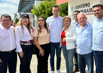 Prefeito de Cajazeiras recepciona o governador em exercício Lucas Ribeiro