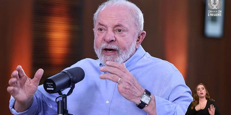 Lula diz que apenas organizações policiais deveriam ter clubes de tiro