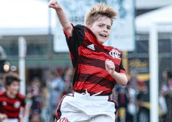 Jogador filho de paraibanos desponta como artilheiro do sub-9 do Flamengo