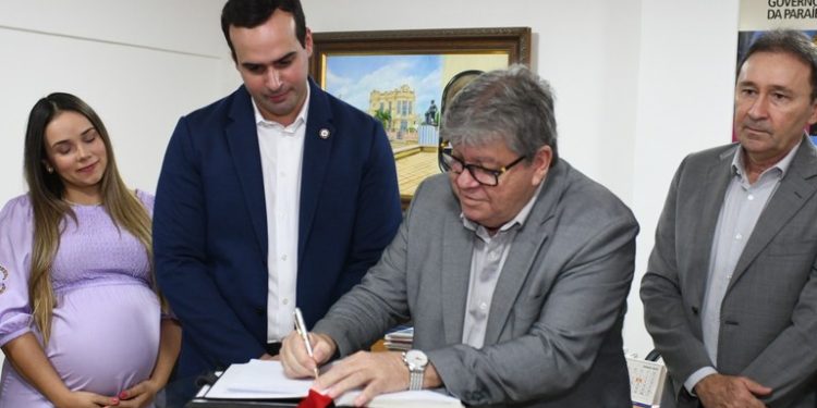 Lucas Ribeiro assume o cargo de governador da Paraíba nesta quarta-feira