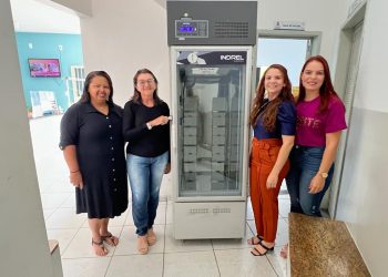 Prefeitura de Patos entrega câmaras frias para UBSs e amplia capacidade de armazenamento de vacinas e medicamentos