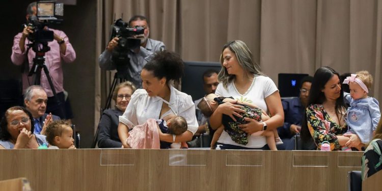 Ministério da Saúde quer salas de amamentação em UBSs de todo o país