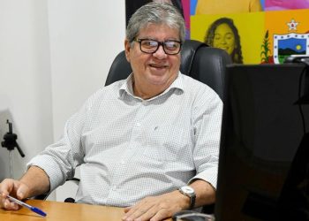 João Azevêdo reassume cargo e destaca missão positiva na China