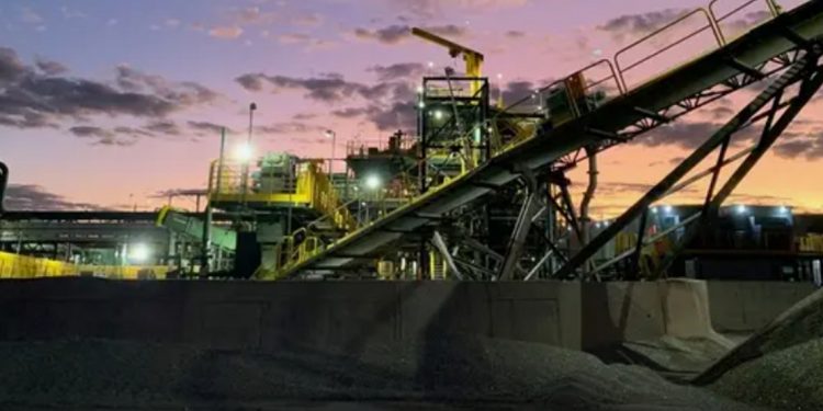 Minas Gerais exporta primeiro lote de “lítio verde” do país