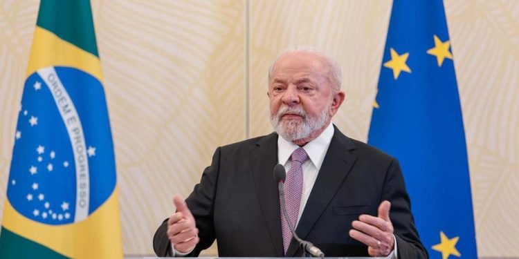 Lula defende punição severa a agressores de Alexandre de Moraes